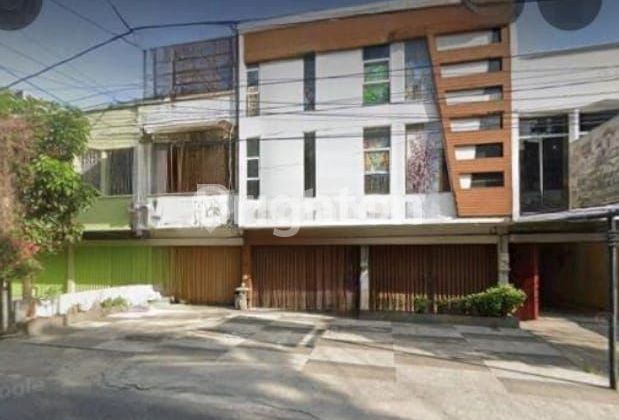 Ruko Gandeng 3 Pintu Strategis Di Setia Budi Pekanbaru