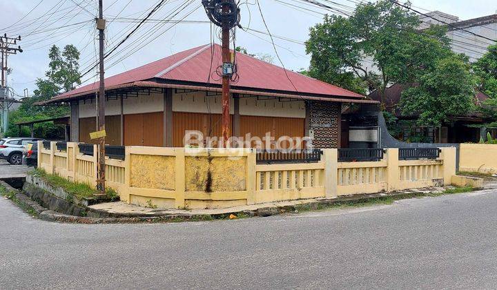 Rumah Hook Ex Cafe Tengah Kota Pekanbaru 1