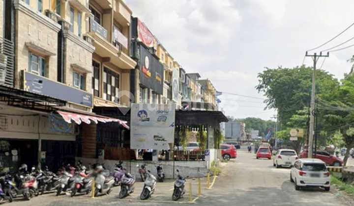 Strategic 2-Door Linked Shophouse - Jl. Arifin Ahmad, Pekanbaru