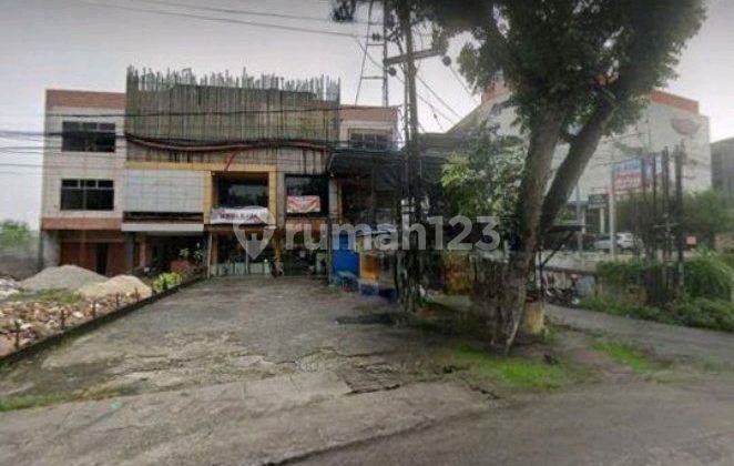 Ruko Gandeng 3 Pintu + 2 Ruko Belakang Di Sudirman Pekanbaru