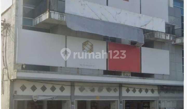 3-Door Connected Shophouse Hr Soebrantas - Panam
