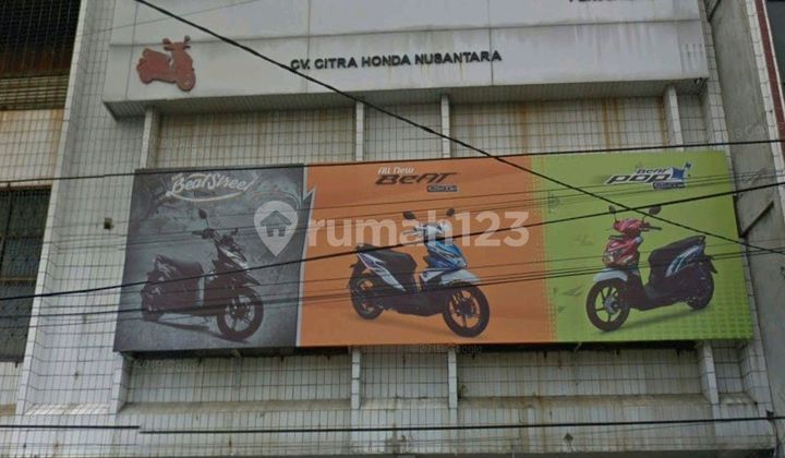 5-Door Strategic Linked Shop Houses in the Center of Pekanbaru City