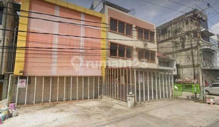 Premium 3-Door Shop House in Front of Pekanbaru Mall - Near Bank Mandiri 2