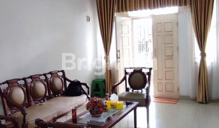 Rumah 2 Lantai Full Furnished Tengah Kota Pekanbaru  2