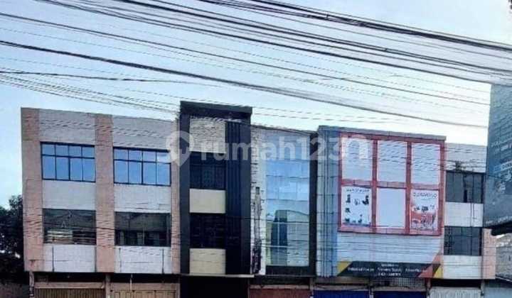 Ruko 3 Lantai di Jalan Riau, Dekat Mal Ciputra Ruko 3 Lantai di Jalan Riau, Dekat Mal Ciputra