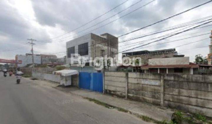 Ex Rumah Makan Posisi Strategis, Hook Di Jalan Melati Seroja, Halaman luas 1