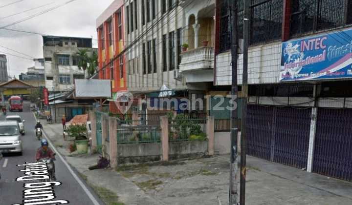 Strategic Center Pekanbaru Shophouse Row