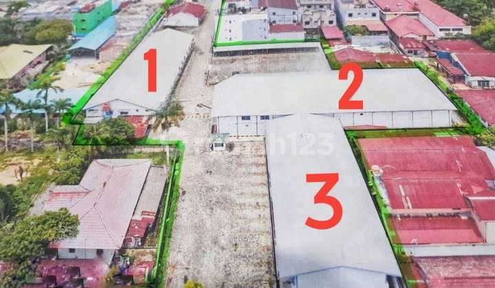 Large and Strategic Warehouse in the City Center of Soekarno Hatta, Pekanbaru Large and Strategic Warehouse in the City Center of Soekarno Hatta, Pekanbaru