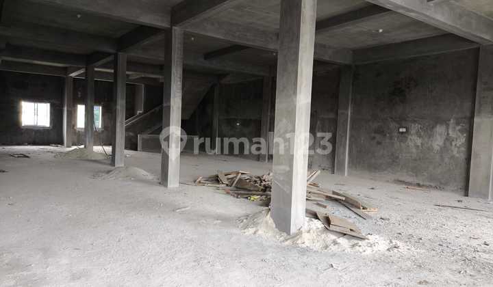 New 2-Story Shophouse - Strategic Location in the Pekanbaru Business Center 2