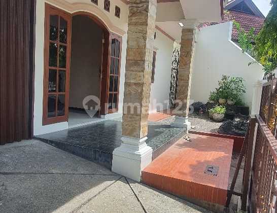 Rumah 2 Lantai Semi Furnis Perumahan Pedurungan Bangunan Kokoh 1