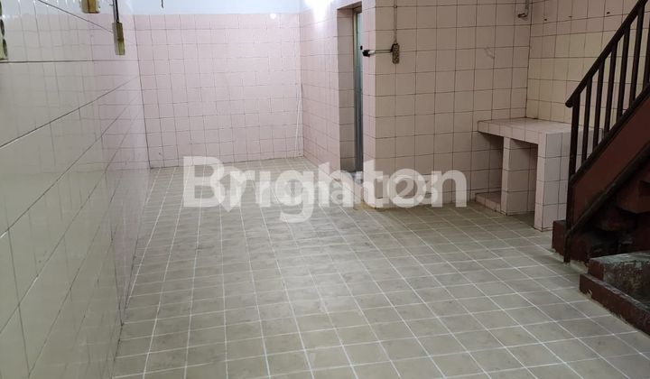 Ruko 3 Lantai Siap Pakai Pedamaran Semarang Area Perdagangan 2