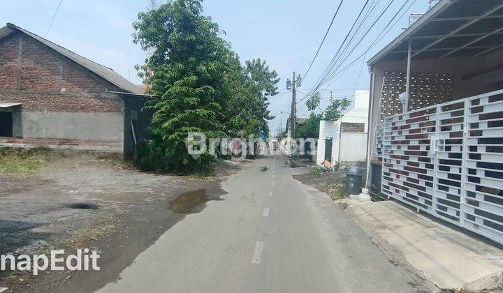 TANAH STRATEGIS SIAP BANGUN 50 METER  KE JALAN RAYA WOLTER MONGINSIDI 1