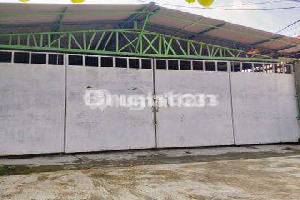 STRATEGIC WAREHOUSE ON WOLTER MONGINSIDI MAIN ROAD 1