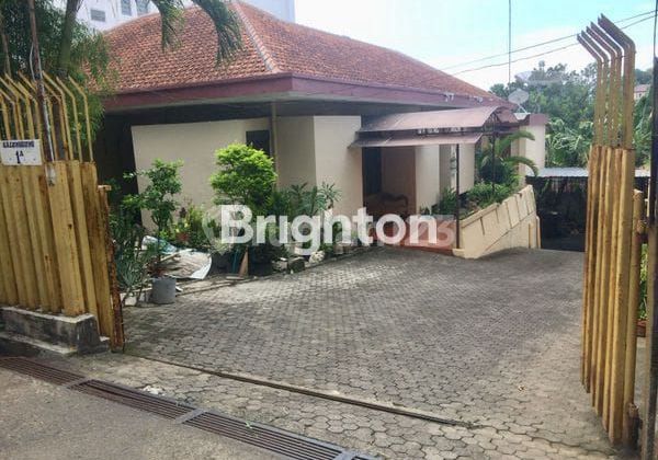 RUMAH BAGUS TERAWAT KAWASAN ELIT CANDI BARU  1