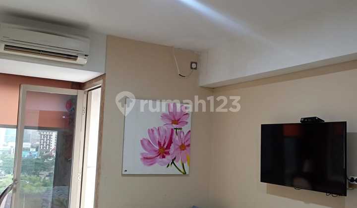 Warhol Apartment for Rent Fully Furnished, Strategic Location 2