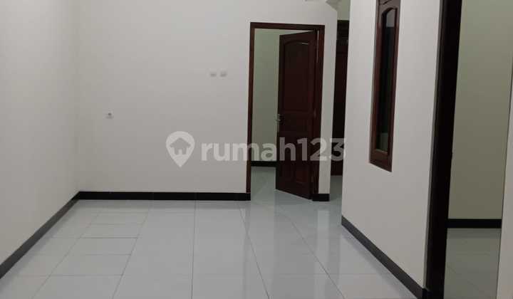 Rumah Bangunan Baru Siap Huni Dekat Raya Soekarno Hatta