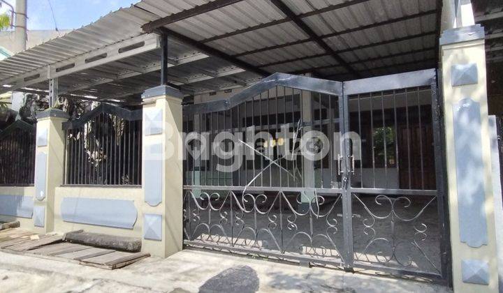 Rumah/kantor/ Mess Strategis Jalan Depan Lebar  1