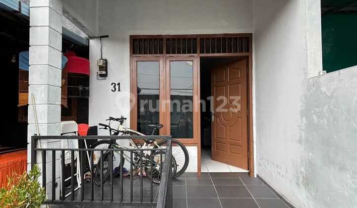 1 Story House with 3 Bedrooms and 1 Bathroom, Strategic Location in Ngaliyan Semarang 1 Story House with 3 Bedrooms and 1 Bathroom, Strategic Location in Ngaliyan Semarang