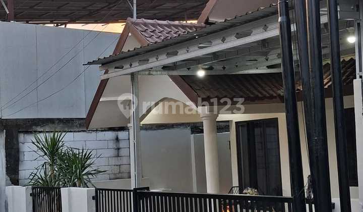 For Sale Beautiful Family House with Luxurious Granite Specks 2