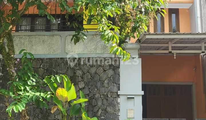 Disewakan Rumah Full Furnised Cluster One Gate System di Amarilis 1