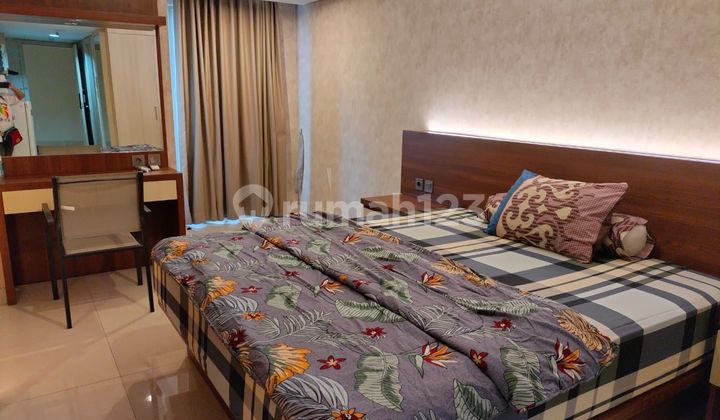 Luxury Apartment Pinnacle Louis Kienne Pandanaran Fully Furnished 2