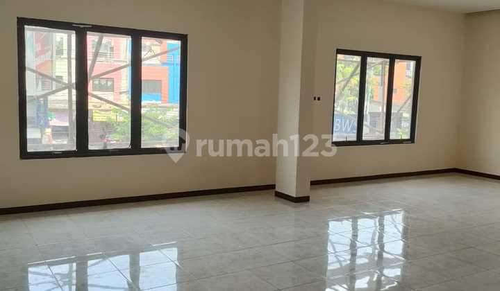 Ruko 4 Lantai Lokasi Strategis Di Kapten Piere Tendean Semarang 2