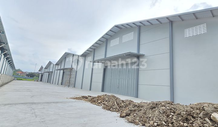Gudang Bangunan Baru Di Kawasan Industri Candi Gatot Subroto 1