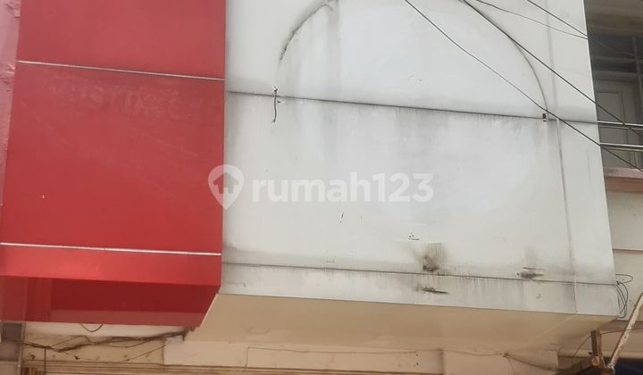 For Sale 3.5-Story Shop House in Mataram Haryono Semarang, Suitable for Office 1