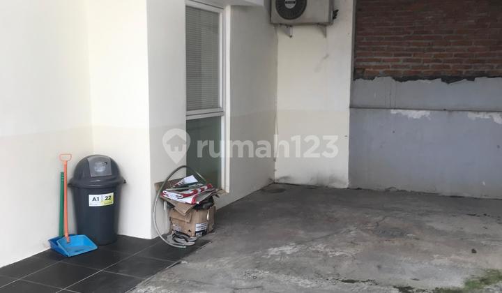 Rumah Forest Hill Bagian Depan Dekat Gate 2