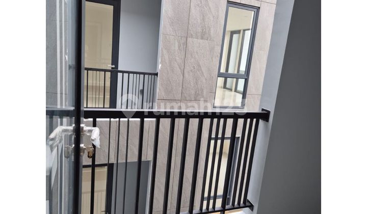 SOHO Delrey Ukuran 8x15 Disewakan Depan IPEKA School Soho common cafe 350jt