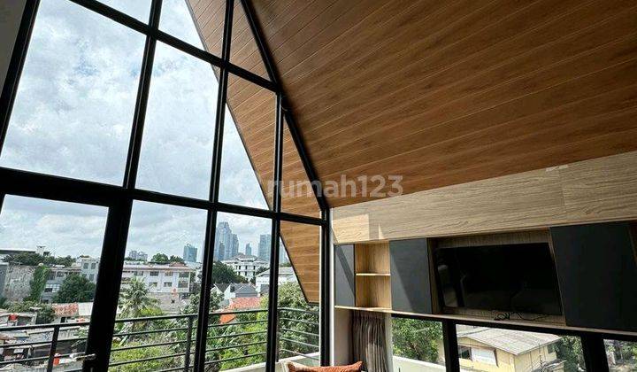 Townhouse Mewah Di Jakarta Selatan Dengan Private Lift Dengan Nuansa Resort Yang Nyaman 2