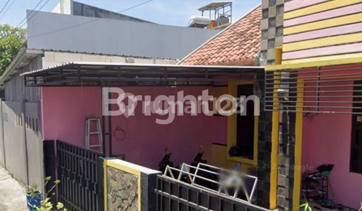 Rumah nyaman di Kebomas turun harga
