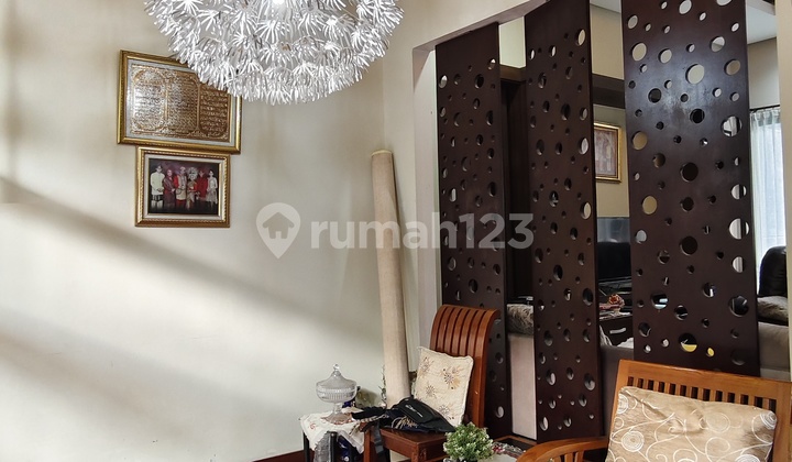 Hunian Strategis di Pesona Khayangan 2