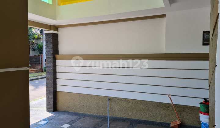 Rumah Asri dan Strategis di Pesona Khayangan