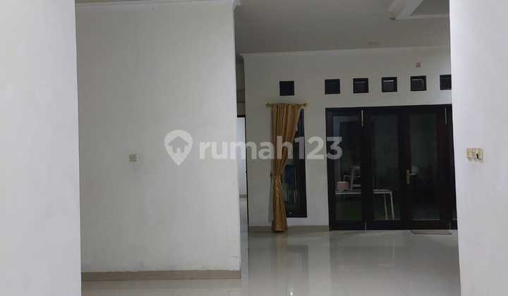 Rumah Siap Huni di Pesona Khayangan 2