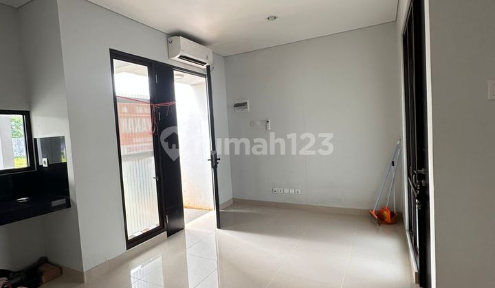 Hunian Modern Minimalis Di Cimanggis Golf Estate 2