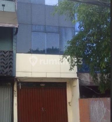 Ruko Strategis di Jalan Raya Margonda