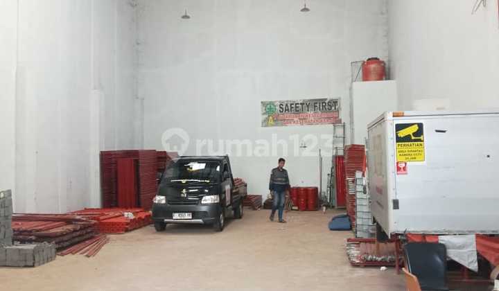 Gudang dan Kantor Siap Pakai di Kavling Ddn Alternatif Cibubur 2