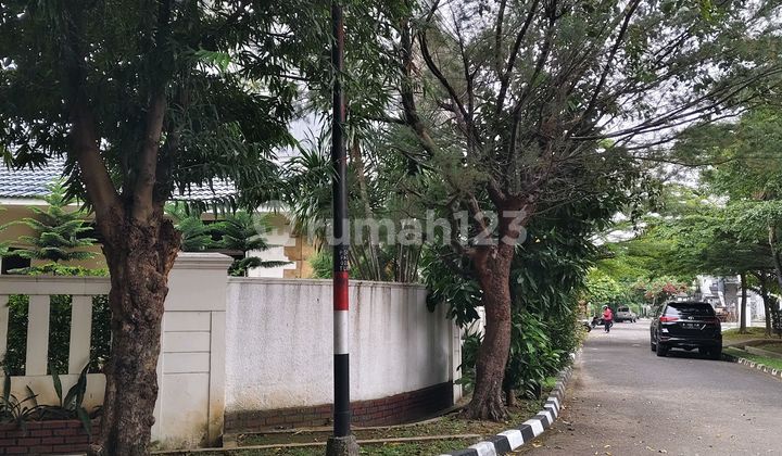 Rumah Hook Mewah Strategis di Tanjung Barat 2