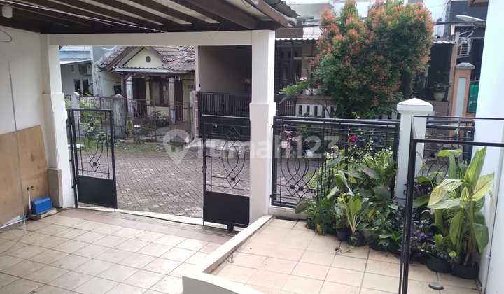 Ready-to-Occupy House in Bukit Rivaria 2