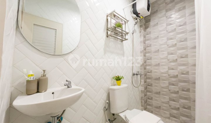Jk457.rmh Kost Baru 32 Kmr Penuh Omset 100 Jt/Bln di Mangga Besar 2