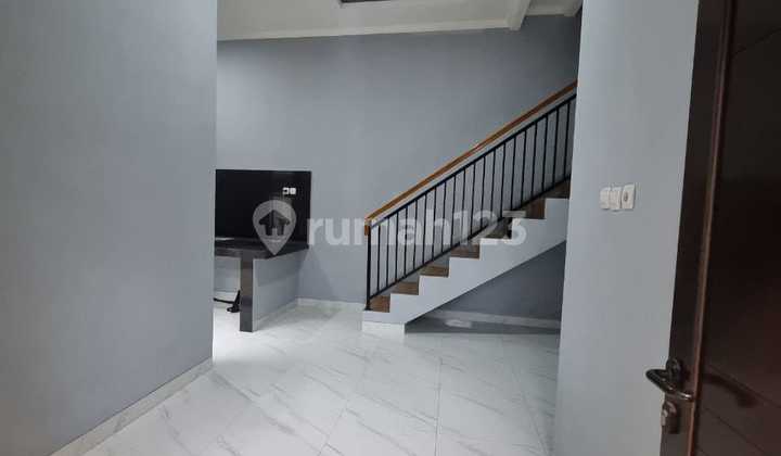 S668. 2-story Scandinavian Premium House by the Main Road in Cilodong. S668. 2-story Scandinavian Premium House by the Main Road in Cilodong.