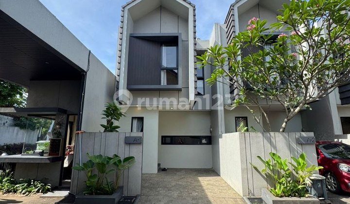 Rumah 2 LT Cantik Serpong dengan Desain Dari Arsitek Ternama/928 Rumah 2 LT Cantik Serpong dengan Desain Dari Arsitek Ternama/928