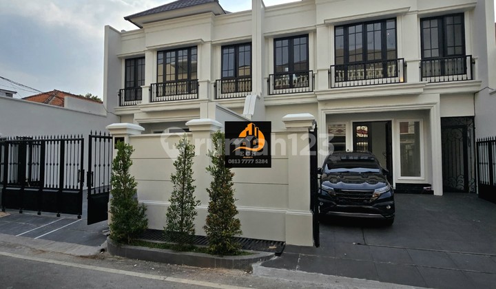 T74 Rumah Baru American Classic Di Cempaka Putih Jakarta Pusat  