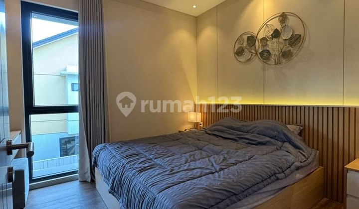 Rumah 2 LT Cantik Serpong dengan Desain Dari Arsitek Ternama/928 Rumah 2 LT Cantik Serpong dengan Desain Dari Arsitek Ternama/928