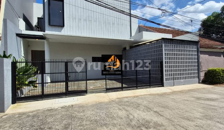 ******** In an Anti-Flood Complex in Duren Sawit, East Jakarta