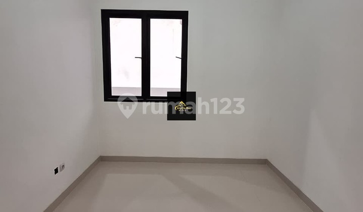 Rumah Baru Konsep Modern Minimalis di Pondok Kelapa Jaktim/D32 2