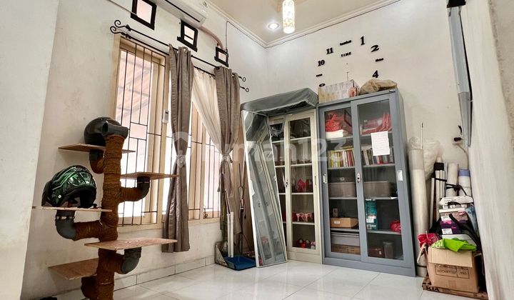 Jk349. Beautiful 2-Story House in Rawajati Timur, Pejaten Timur, South Jakarta 2