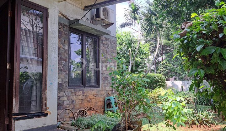 I133. Hook house for quick sale at Kencana Loka 12.5, Ciater, BSD, Tangsel.