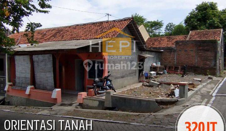 Rumah Dengan Tanah Sisa Hook Luas Serbaguna Di Meteseh 1